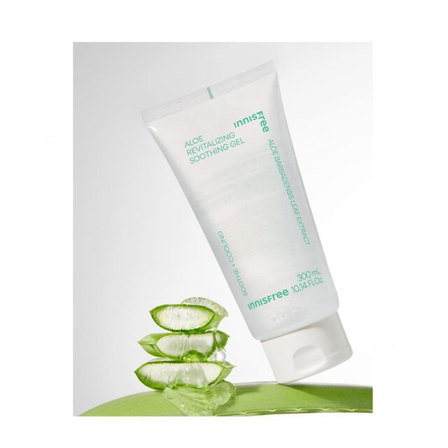 innisfree Aloe Revitalizing Soothing Gel - Soothing and Hydrating